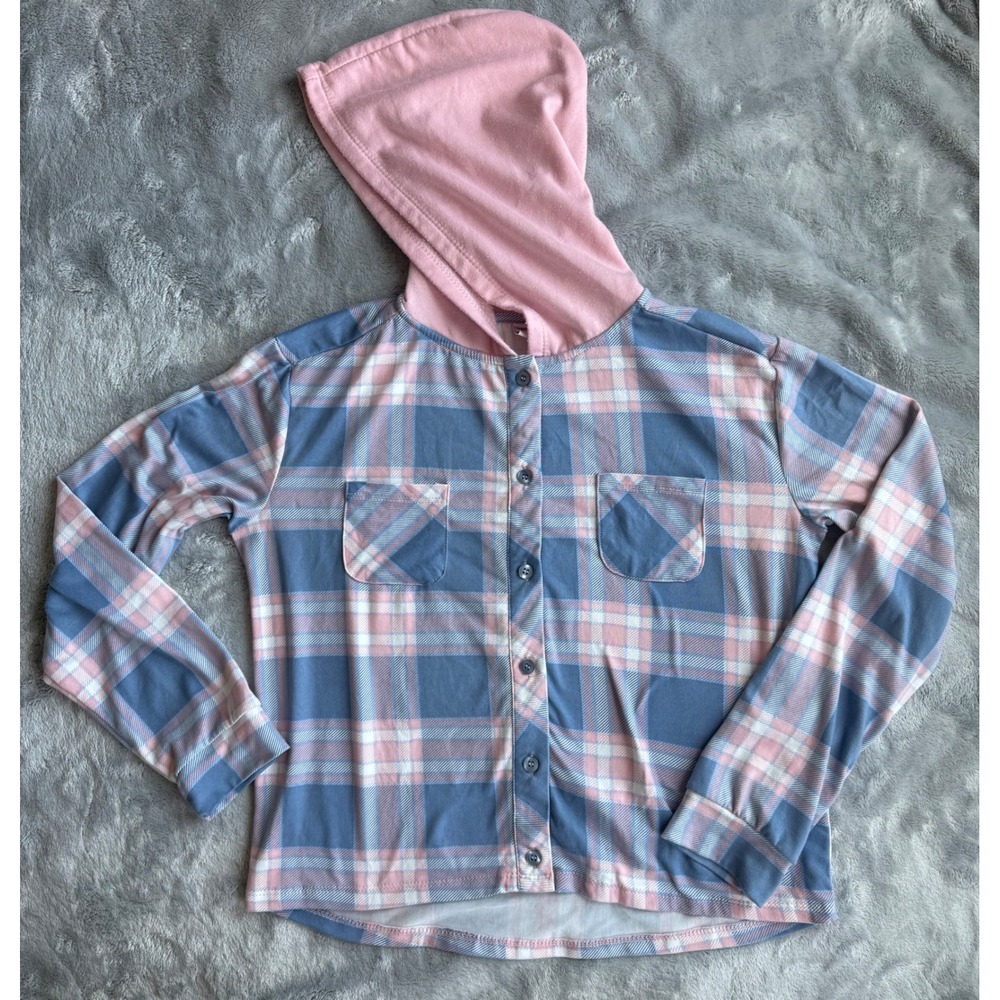 Cute little pullover button up